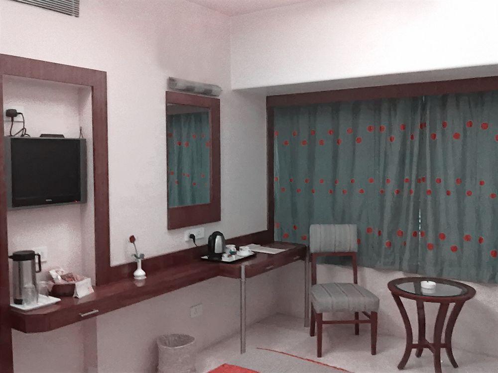 The Connaught, New Delhi- Ihcl Seleqtions